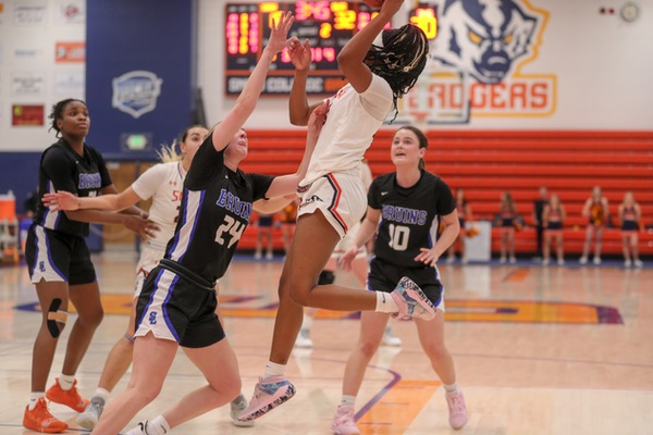 Snow Women's Basketball